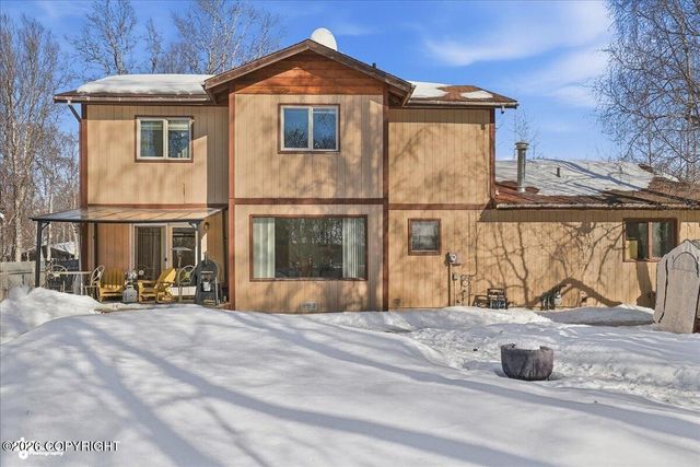 185 Hillcrest Avenue, Soldotna, AK 99669