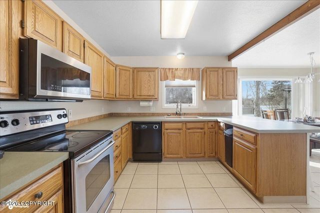 185 Hillcrest Avenue, Soldotna, AK 99669