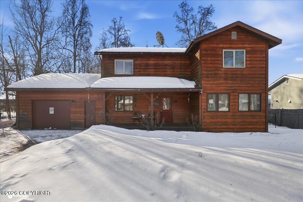 185 Hillcrest Avenue, Soldotna, AK 99669