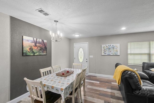 400 Dolphin Dr, Dothan, AL 36301