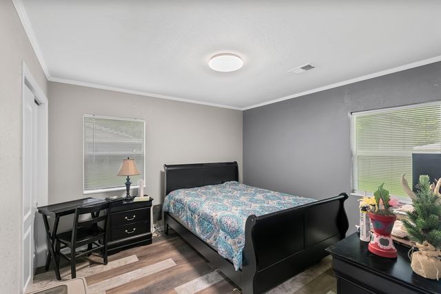 400 Dolphin Dr, Dothan, AL 36301