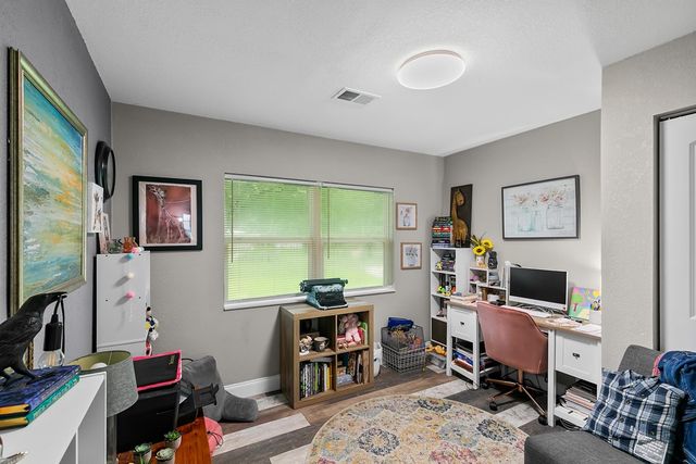 400 Dolphin Dr, Dothan, AL 36301