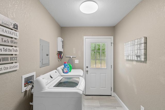 400 Dolphin Dr, Dothan, AL 36301