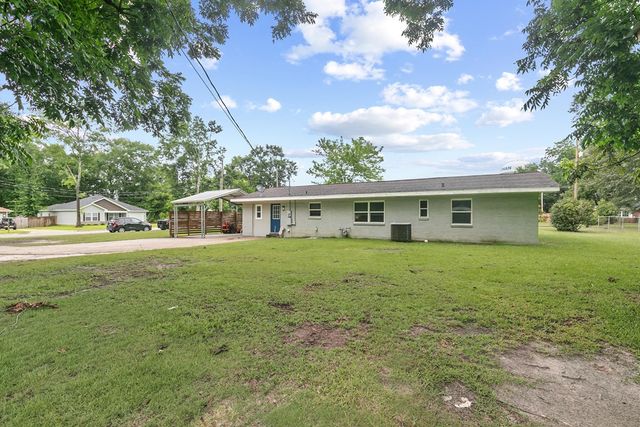 400 Dolphin Dr, Dothan, AL 36301