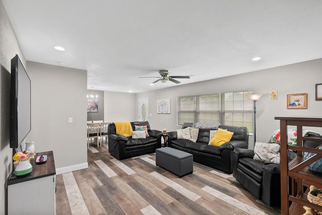 400 Dolphin Dr, Dothan, AL 36301