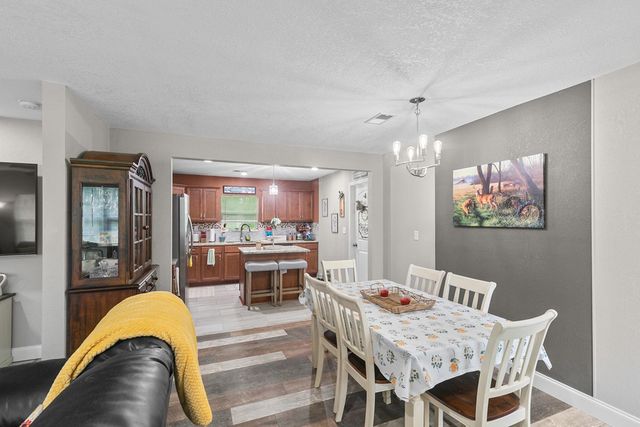 400 Dolphin Dr, Dothan, AL 36301