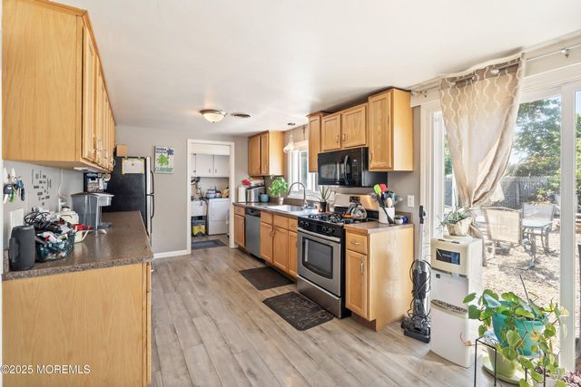 14 Hawkins Way, Waretown, NJ 08758