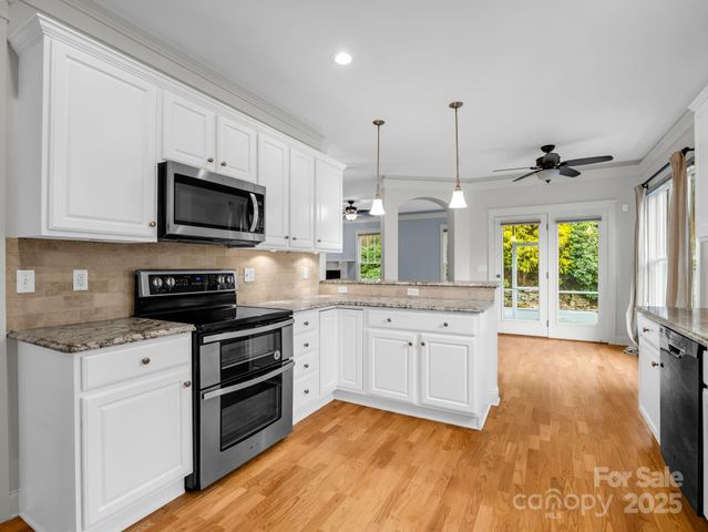 49 White Ash Drive, Asheville, NC 28803