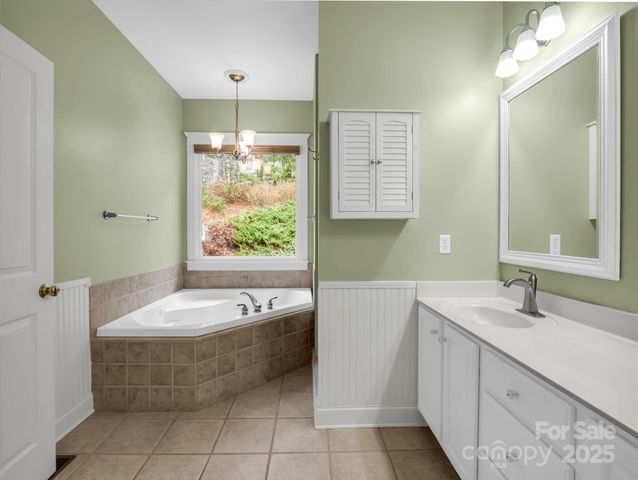 49 White Ash Drive, Asheville, NC 28803