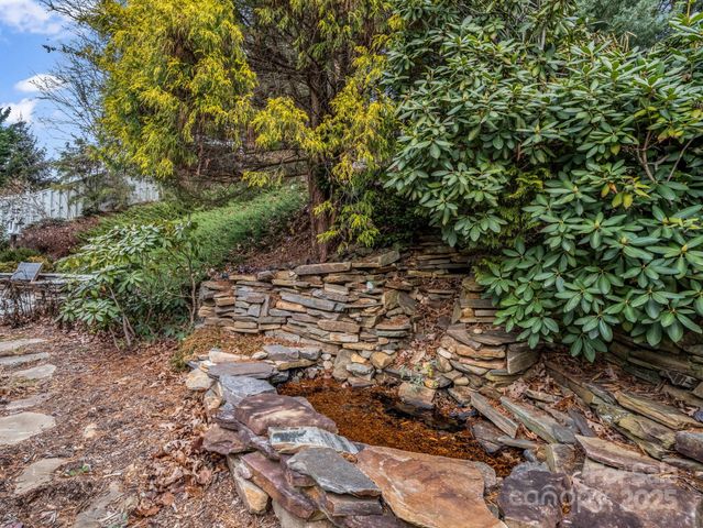 49 White Ash Drive, Asheville, NC 28803