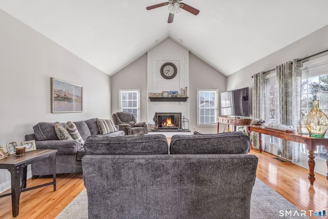 55 Old Dairy Lane, Shelton, CT 06484