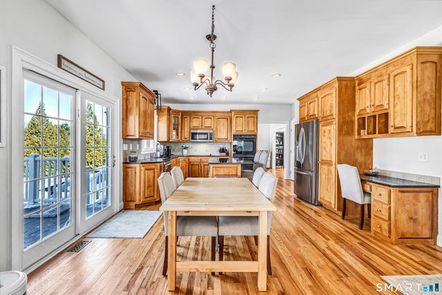 55 Old Dairy Lane, Shelton, CT 06484