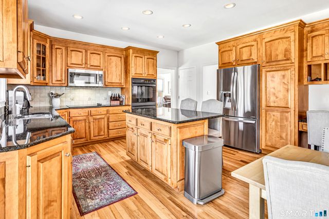 55 Old Dairy Lane, Shelton, CT 06484