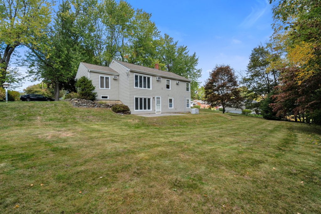34 Rosewood Avenue, Lewiston, ME 04240 — photo 5