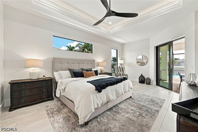 5025 Sorrento CT, Cape Coral, FL 33904