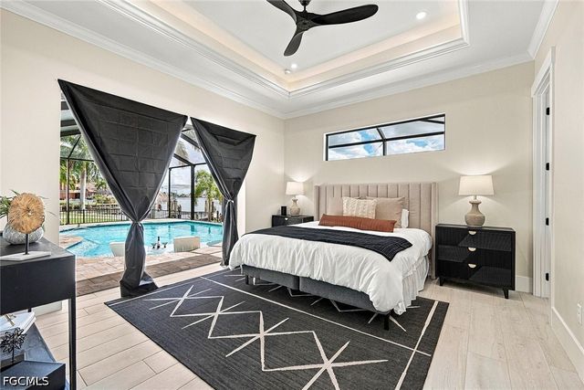 5025 Sorrento CT, Cape Coral, FL 33904
