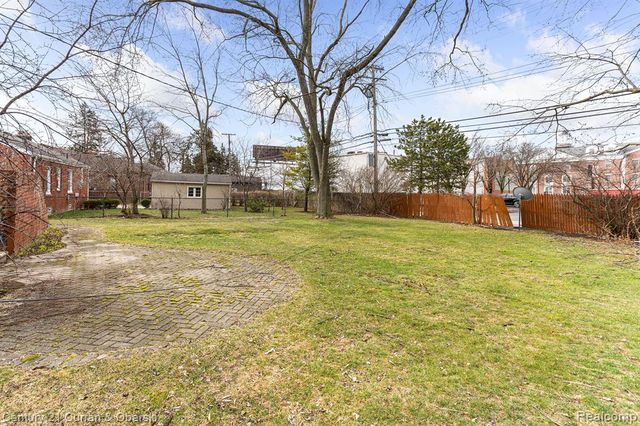 4217 Cooper Avenue, Royal Oak, MI 48073