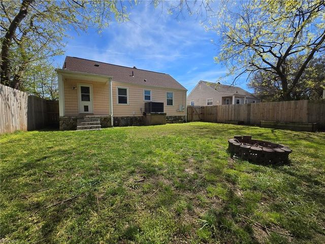 9659 14th View ST, Norfolk, VA 23503