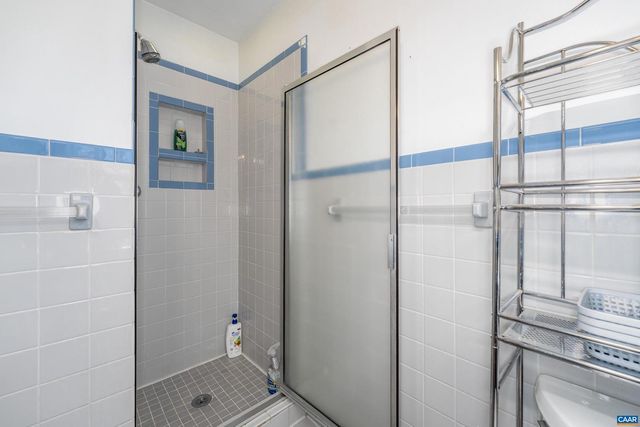 150 N BENNINGTON RD, Charlottesville, VA 22901