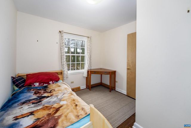 150 N BENNINGTON RD, Charlottesville, VA 22901