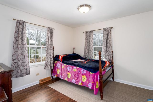 150 N BENNINGTON RD, Charlottesville, VA 22901