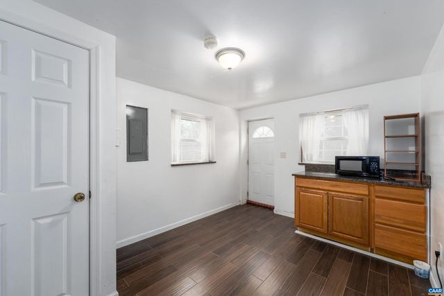 150 N BENNINGTON RD, Charlottesville, VA 22901