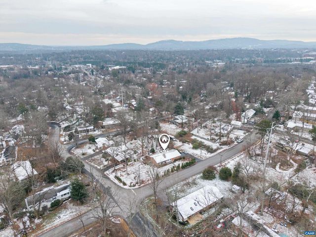 150 N BENNINGTON RD, Charlottesville, VA 22901