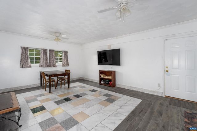 150 N BENNINGTON RD, Charlottesville, VA 22901