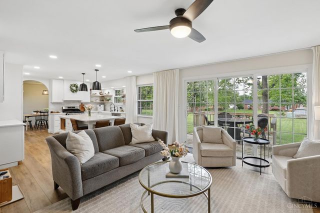8049 Shade Tree Drive, West Chester, OH 45069