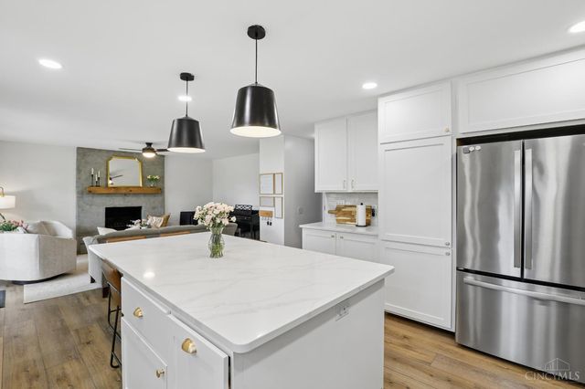8049 Shade Tree Drive, West Chester, OH 45069