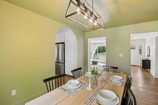 8049 Shade Tree Drive, West Chester, OH 45069