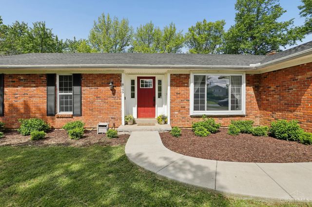 8049 Shade Tree Drive, West Chester, OH 45069