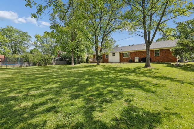 8049 Shade Tree Drive, West Chester, OH 45069