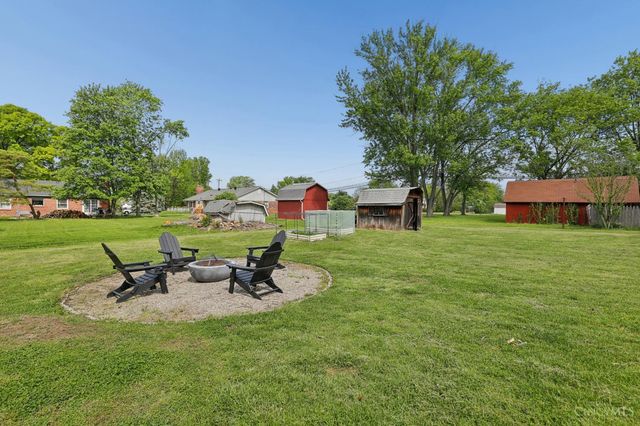 8049 Shade Tree Drive, West Chester, OH 45069