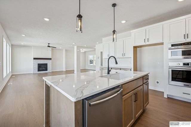 20808 Kansas Avenue, Elkhorn, NE 68022