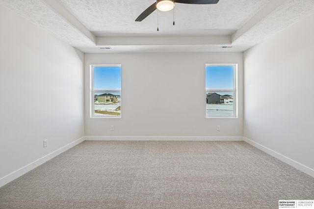 20808 Kansas Avenue, Elkhorn, NE 68022