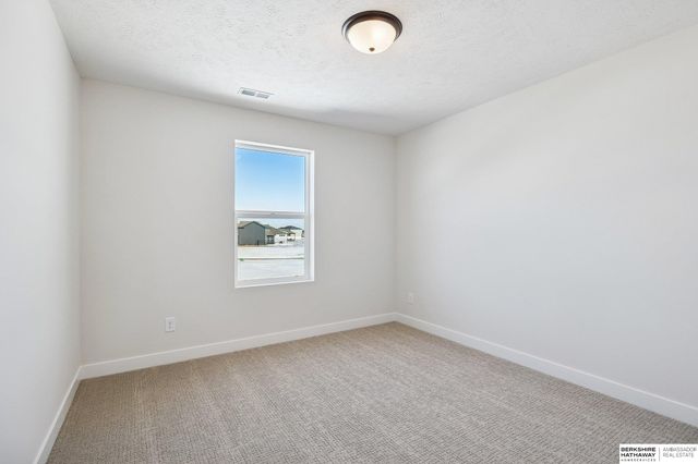 20808 Kansas Avenue, Elkhorn, NE 68022