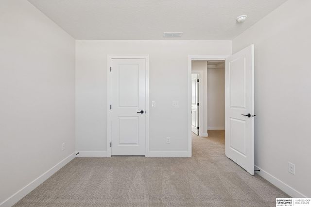 20808 Kansas Avenue, Elkhorn, NE 68022