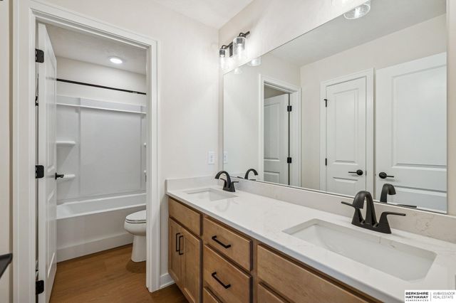 20808 Kansas Avenue, Elkhorn, NE 68022