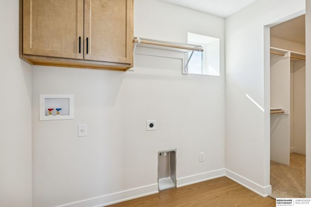 20808 Kansas Avenue, Elkhorn, NE 68022