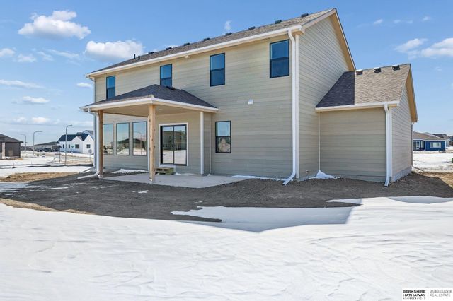 20808 Kansas Avenue, Elkhorn, NE 68022