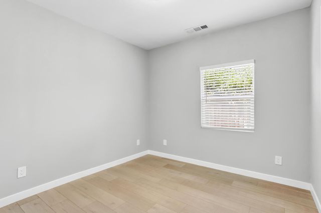 2820 26th Ave, Sacramento, CA 95820
