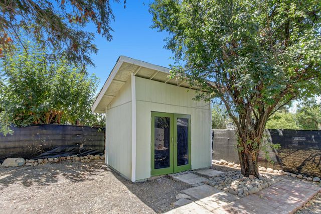 2820 26th Ave, Sacramento, CA 95820