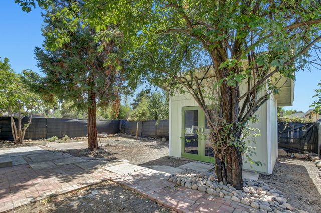2820 26th Ave, Sacramento, CA 95820