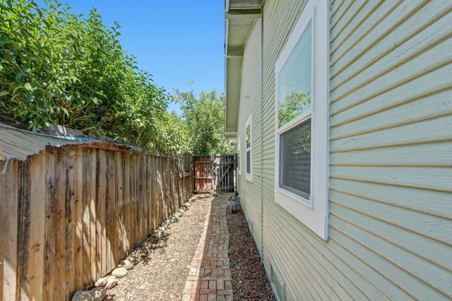 2820 26th Ave, Sacramento, CA 95820