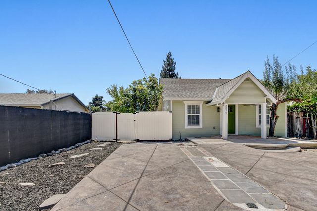 2820 26th Ave, Sacramento, CA 95820
