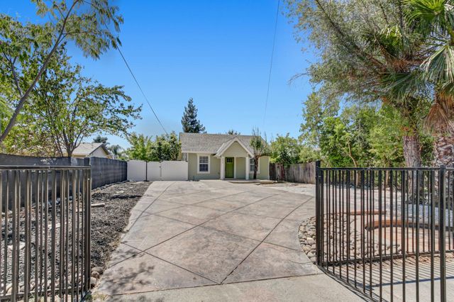 2820 26th Ave, Sacramento, CA 95820