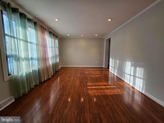 5901 HARRISON AVE, Riverdale, MD 20737