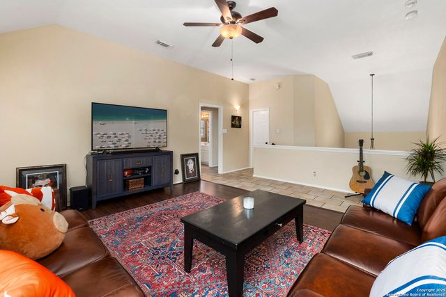 8807 Brae Crest, San Antonio, TX 78249