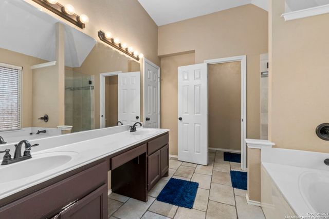 8807 Brae Crest, San Antonio, TX 78249